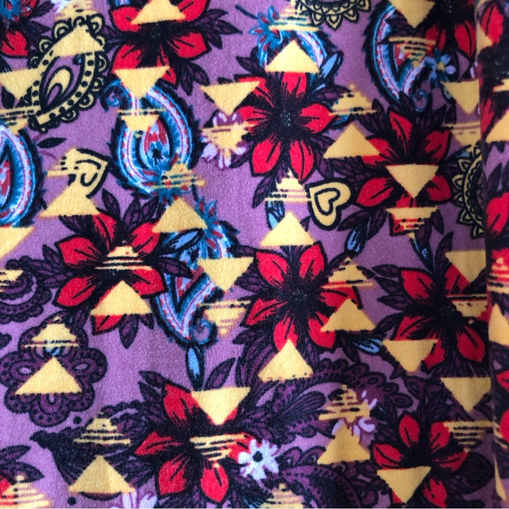 Multi-Patterned LuLaRoe Leggings - Picture 2 of 4